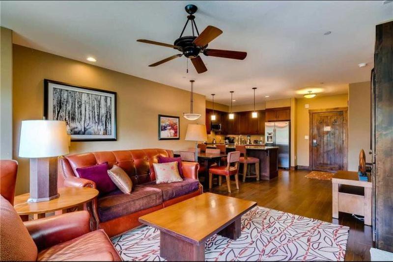 Mountain View Haven: Luxury 2BR Steps from Main Street Apartment Breckenridge Exterior photo